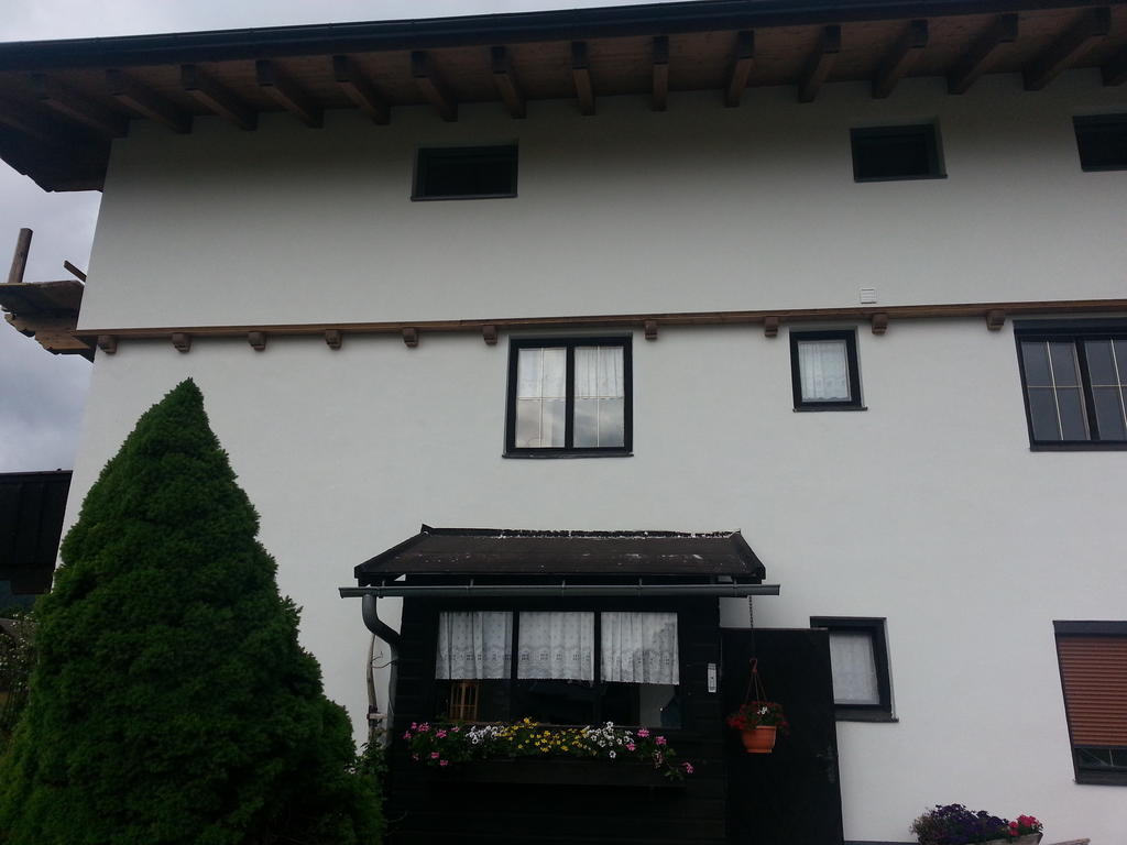 로이타쉬 Haus Karwendelblick B&B 외부 사진